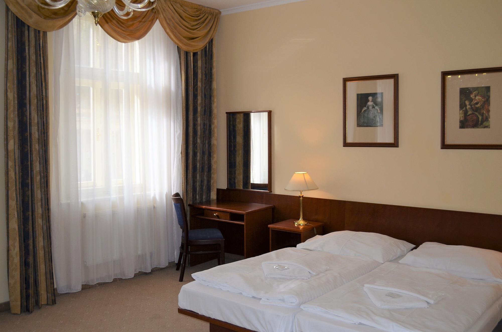 Petr 4* Karlovy Vary