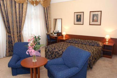 Petr 4* Karlovy Vary