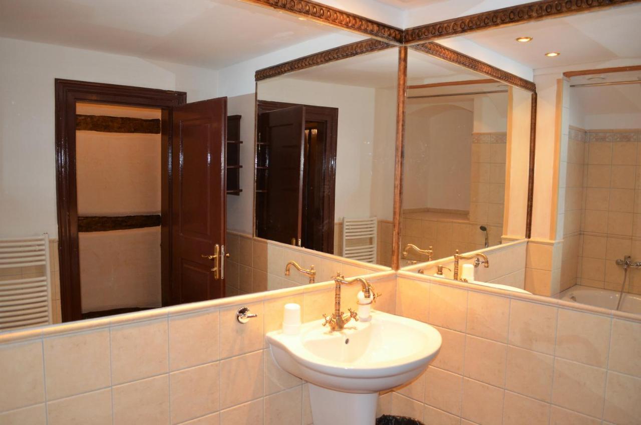 Petr Hotel 4*